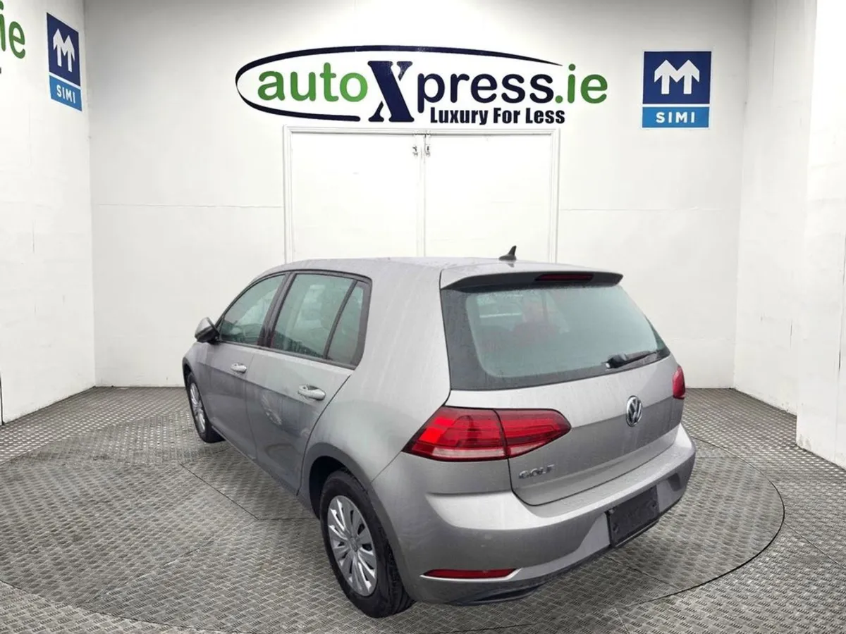 Volkswagen Golf 1.2 TSI Automatic - Image 3