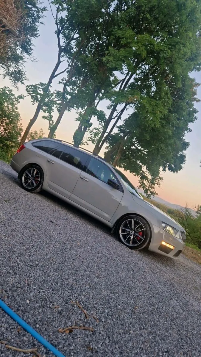 171 Nardo Grey Skoda Octavia VRS Estate - Image 1