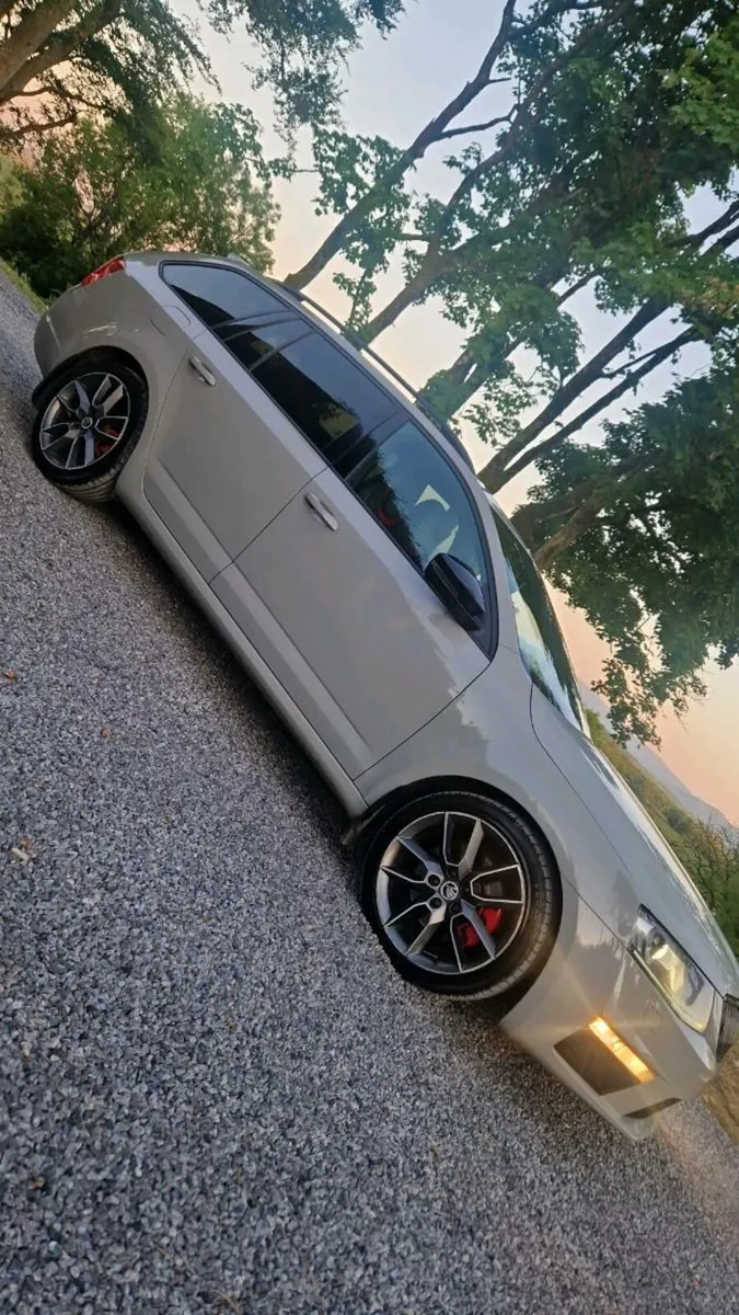 171 Nardo Grey Skoda Octavia VRS Estate - Image 2