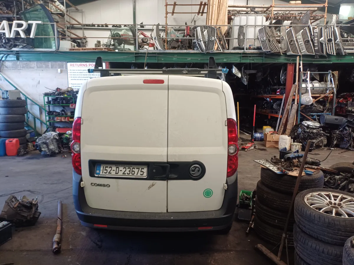 2015 VAUXHALL COMBO 1.3CDTI BREAKING - Image 2