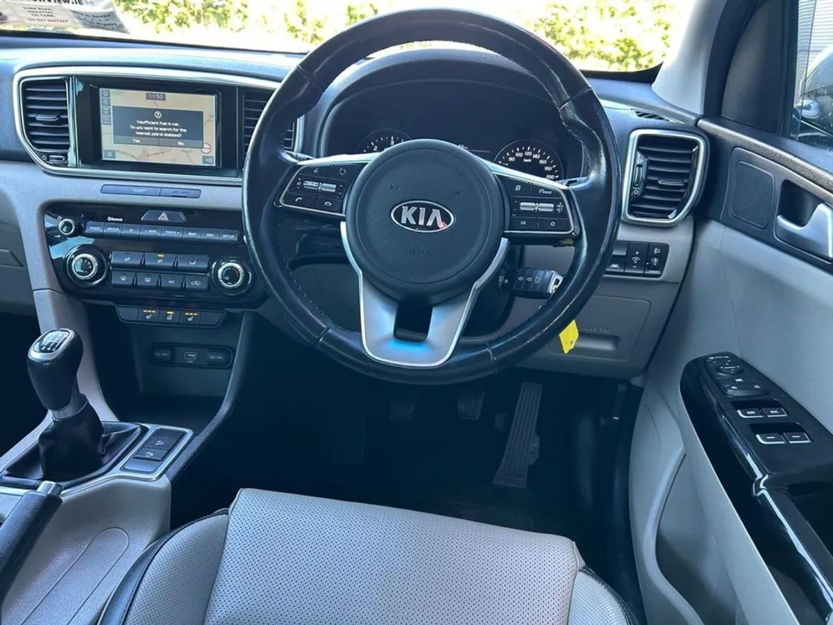 Kia Sportage 1.7 GT Line 5DR  immaculate Conditio - Image 3