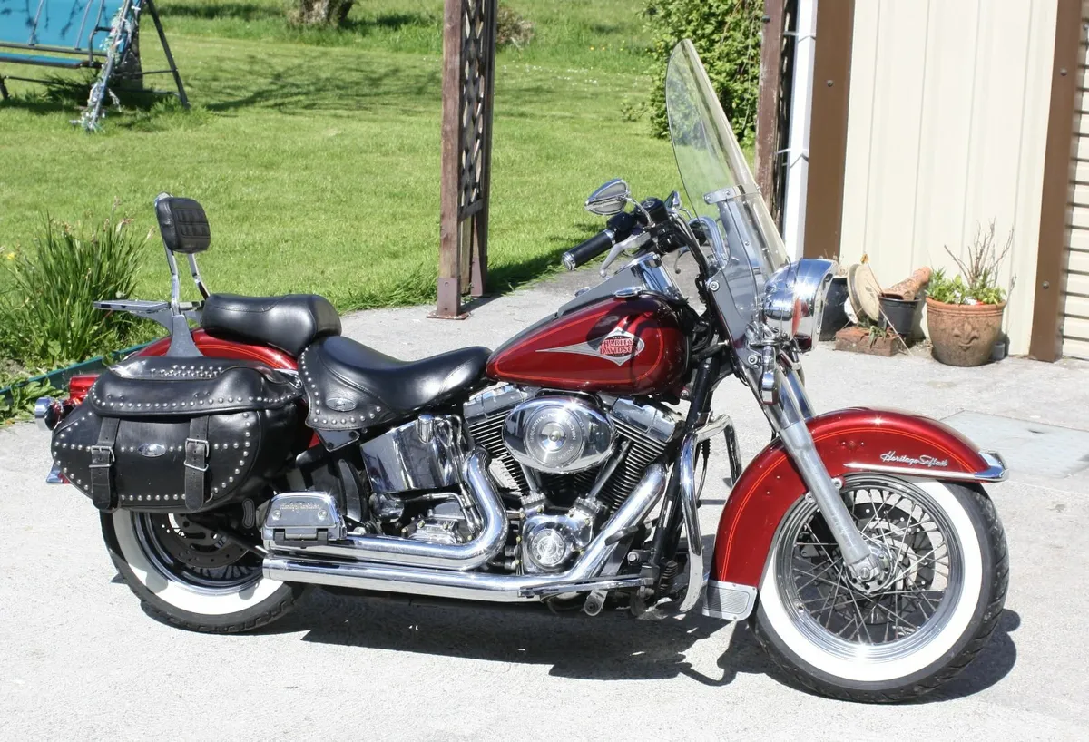 Harley Davidson Heritage Softail 2001 - Image 1