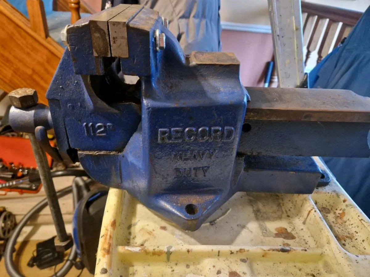 Heavy duty record vice 112 - Image 1