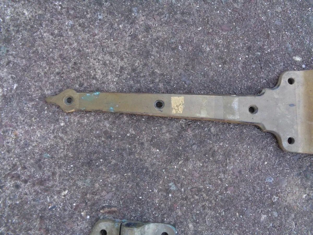 Vintage Brass Hinges x 2 for Sale - Image 3