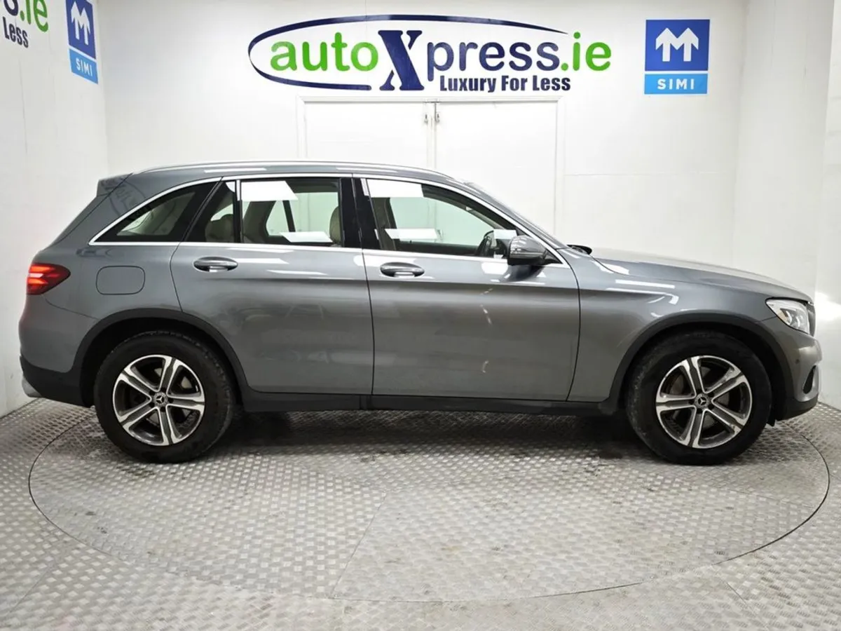 Mercedes-Benz GLC-Class 220 D 4matic Automatic  R - Image 3