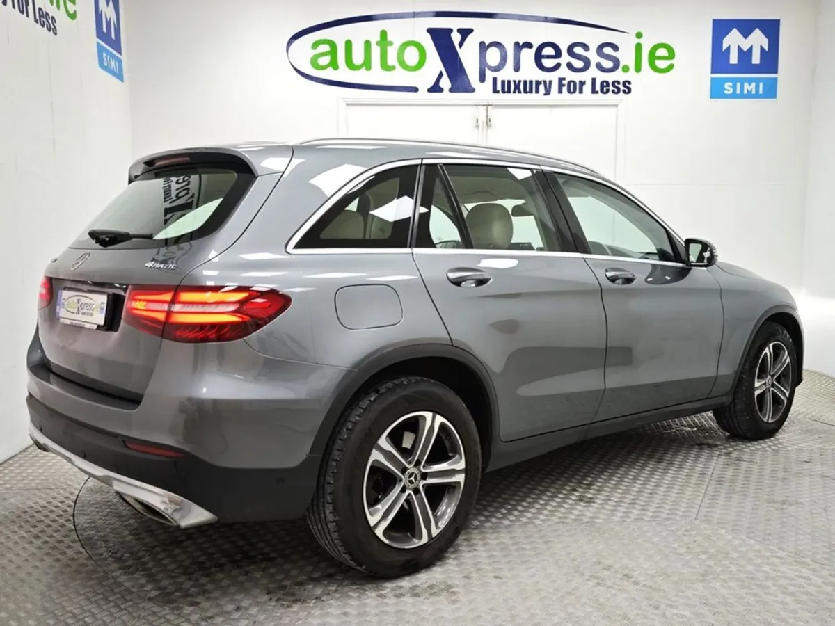 Mercedes-Benz GLC-Class 220 D 4matic Automatic  R - Image 4