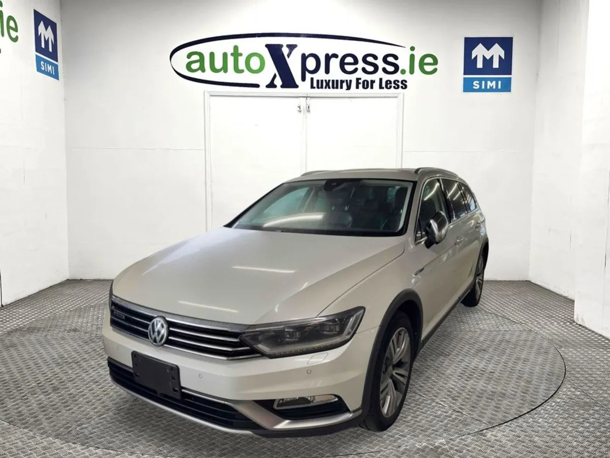 Volkswagen Passat Alltrack 2.0 TDI 4motion Advanc - Image 1