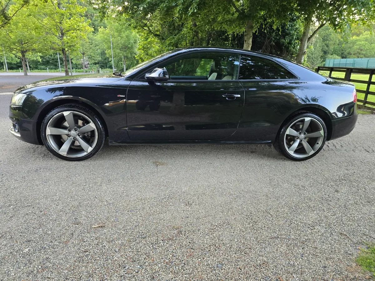 2011 AUDI A5 2.0 TDI SLINE BLACK EDITION - Image 4