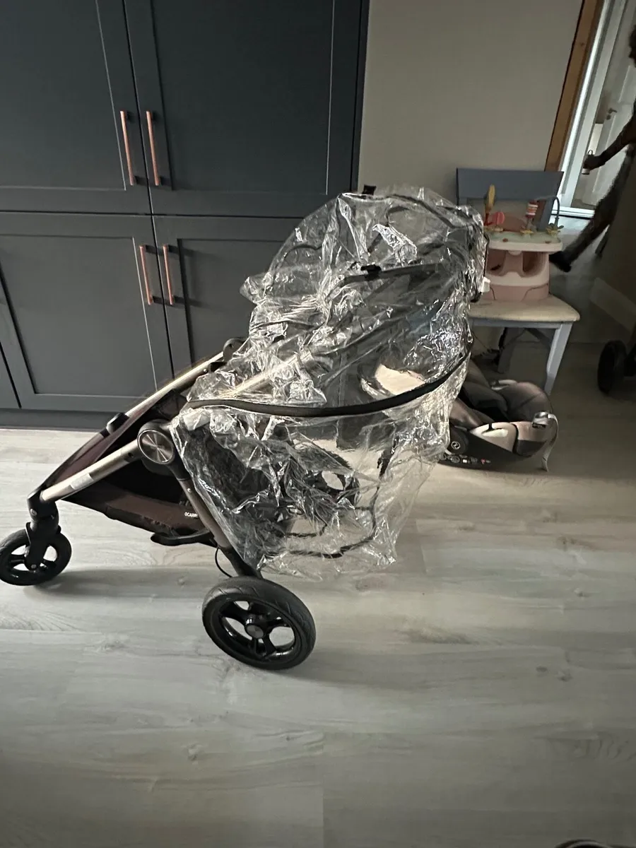 Ocarro Bundle Including Cloud T Car Seat and Base - Image 4