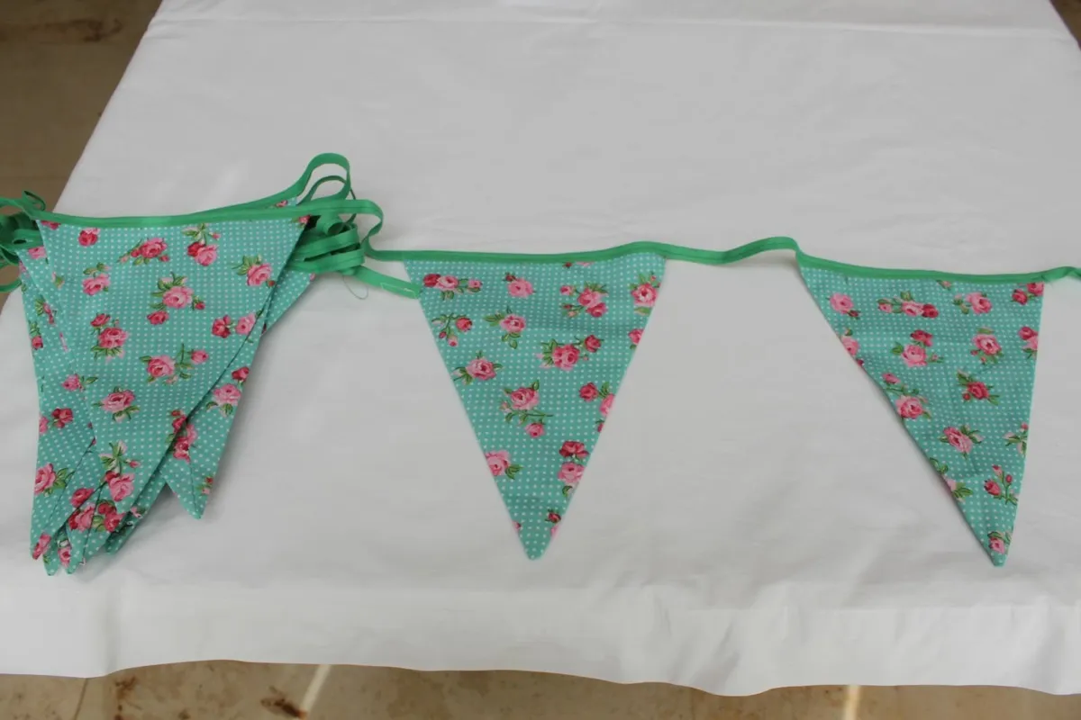 BUNTING - INDOOR OR OUTDOOR - MULTI COLOURED - Image 3