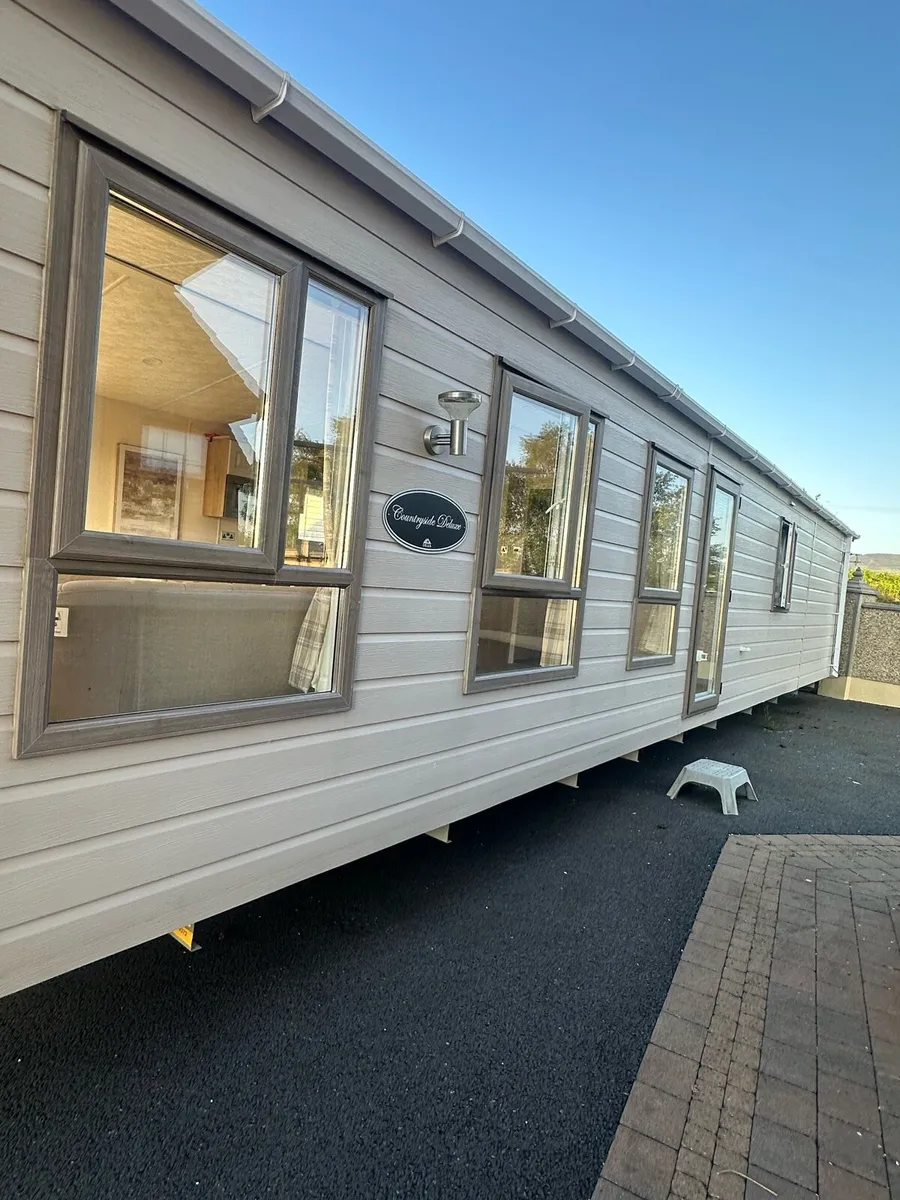 Delta Lodge 42-14 3 bedrooms AT TPS caravans - Image 2