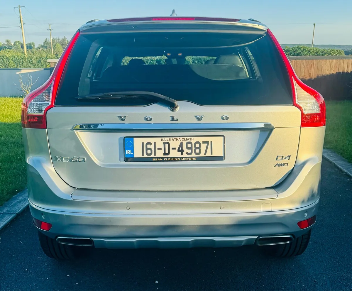 Volvo xc60 D4 2.4 - Image 4