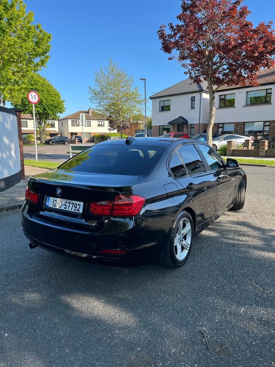 BMW 320d 2012 - Image 3