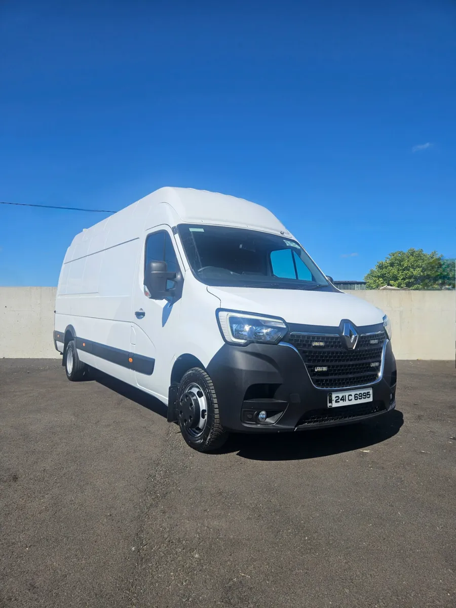 Renault Master Jumbo Twin Rear Wheel L4H3 2024 - Image 2