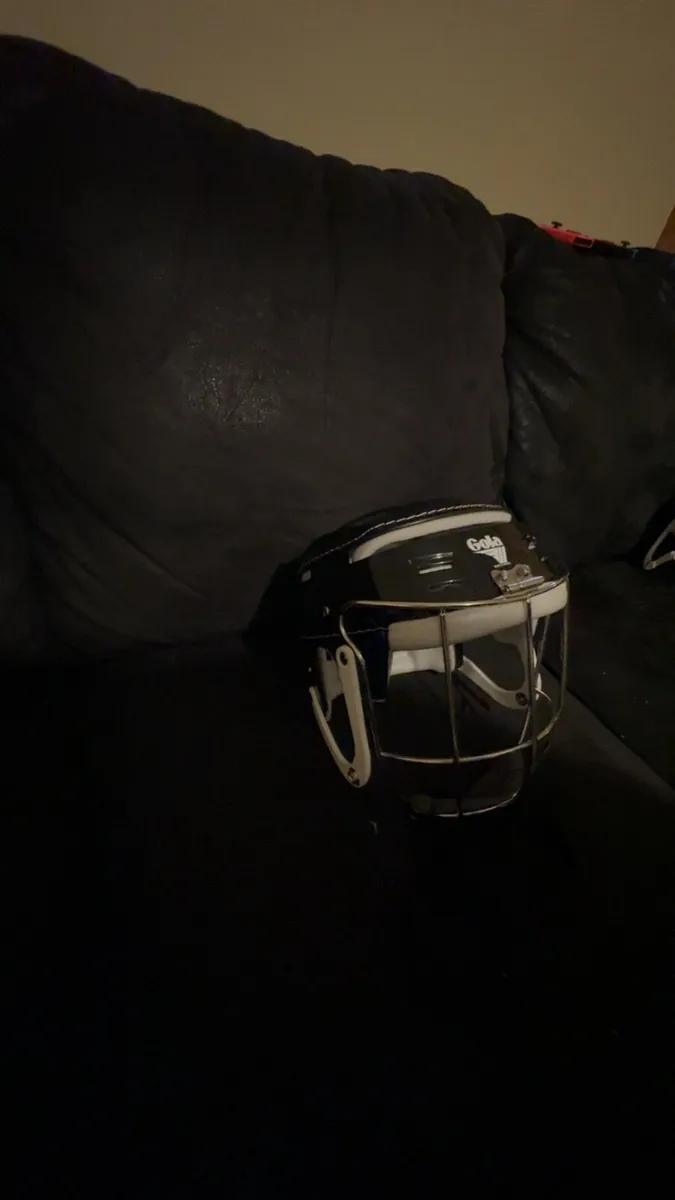 Black gola helmet - Image 4