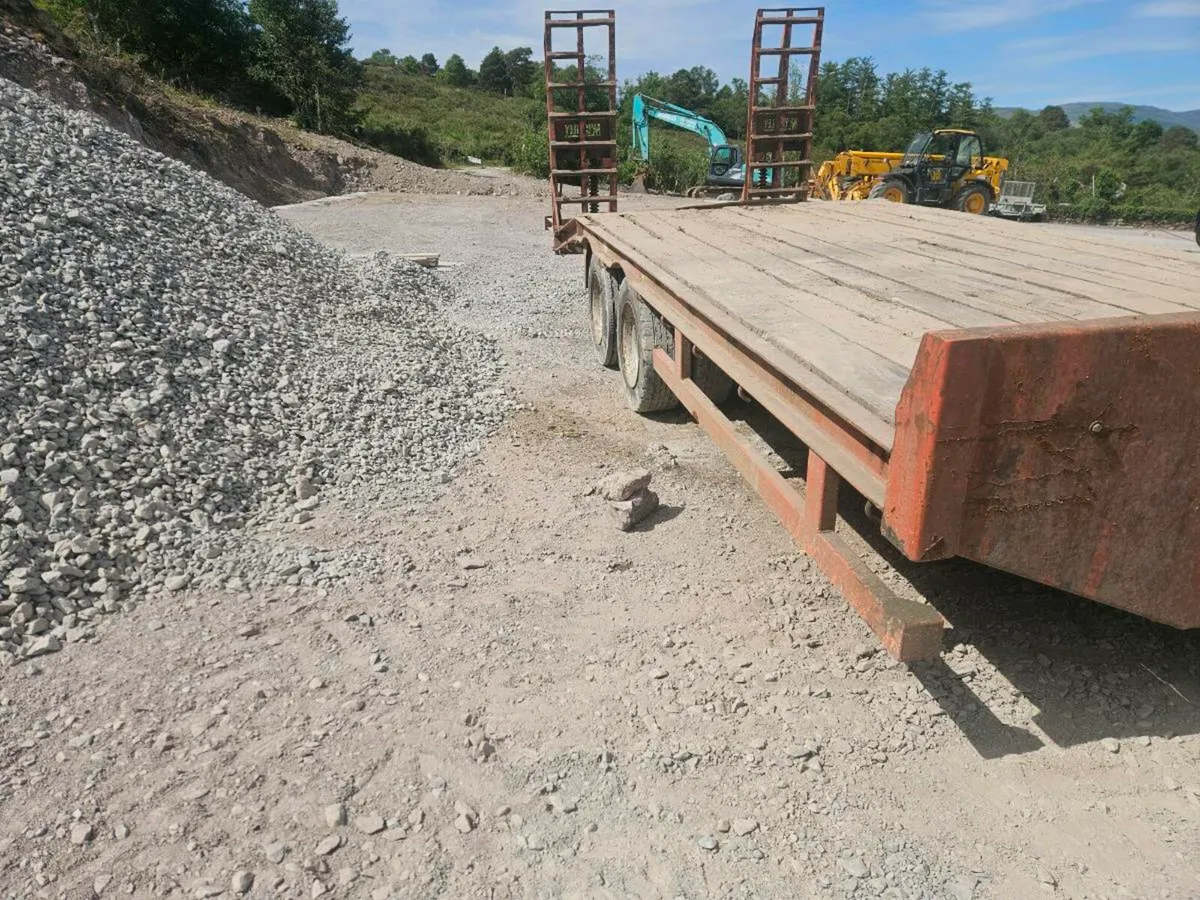 Low loader - Image 2