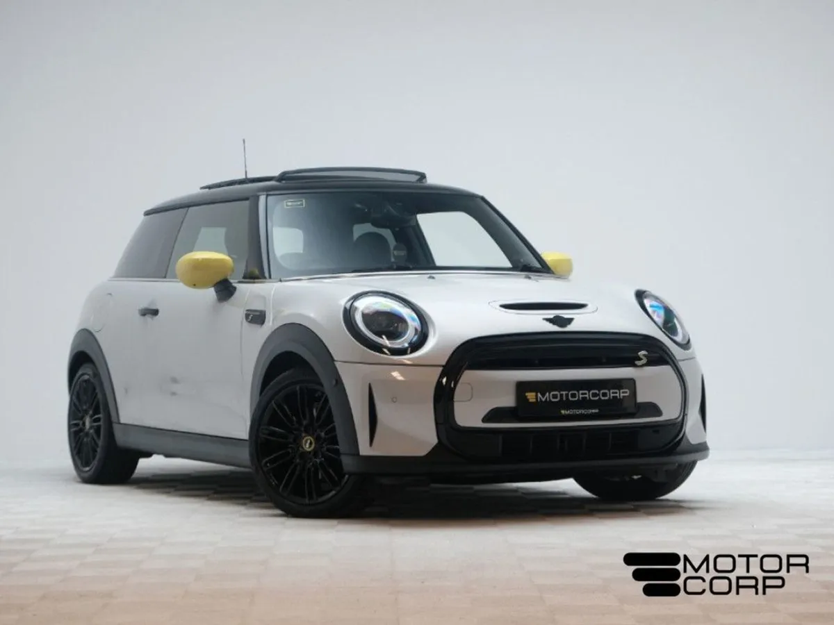MINI Cooper S Cooper S Electric Level 3  pan Roof - Image 1