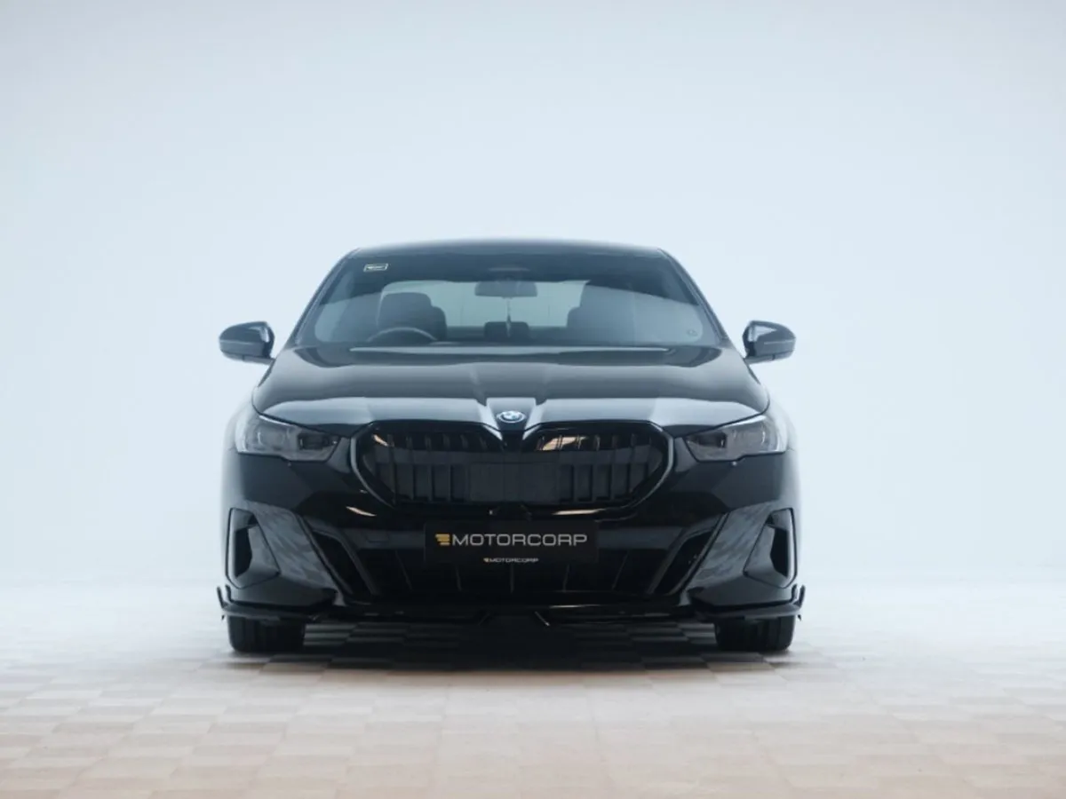 BMW 5 Series 530E M Sport - Image 2