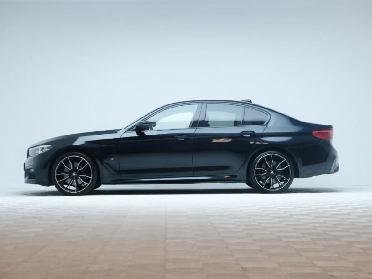 BMW 5 Series 530E M Sport - Image 4