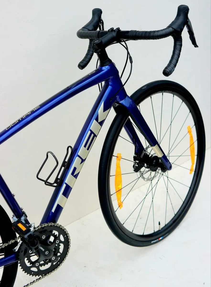 Trek DOMANE 2 race road Bike (like new) - Image 3