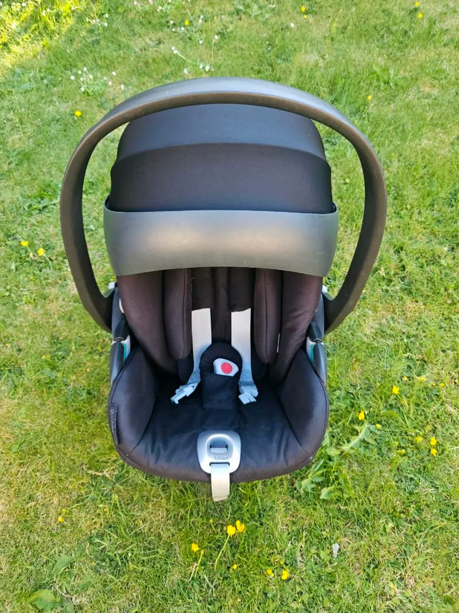 Cybex Cloud Z2 i-Size Car Seat & Base Bundle - Image 2