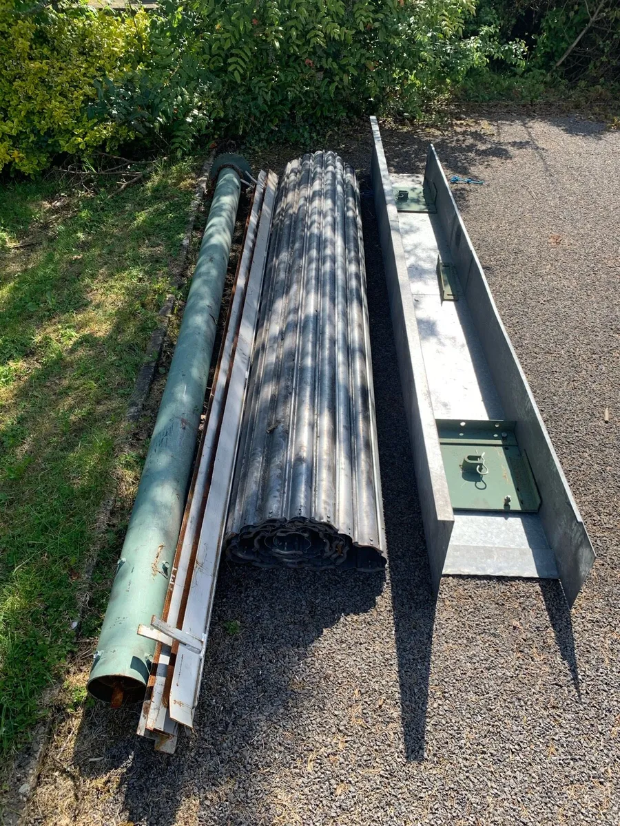 Garage roller door - Image 1