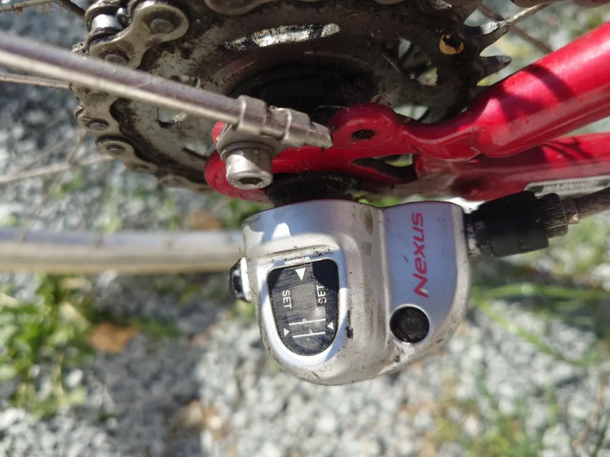 Creme Women's Touring Bicycle, Candy Apple Red - Image 3