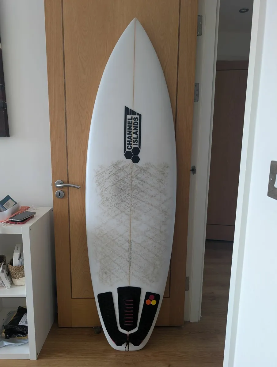 Surfboard - Image 2