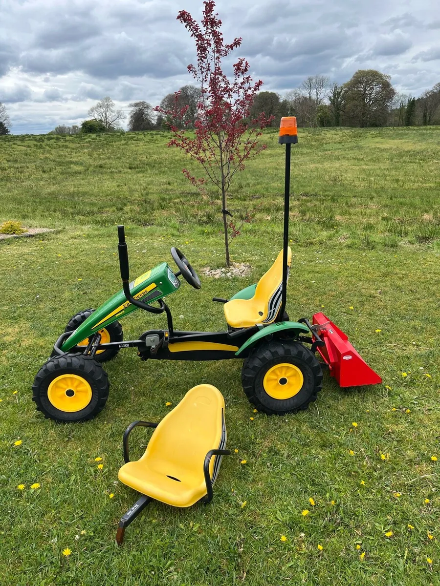 Berg John Deere go kart - Image 3