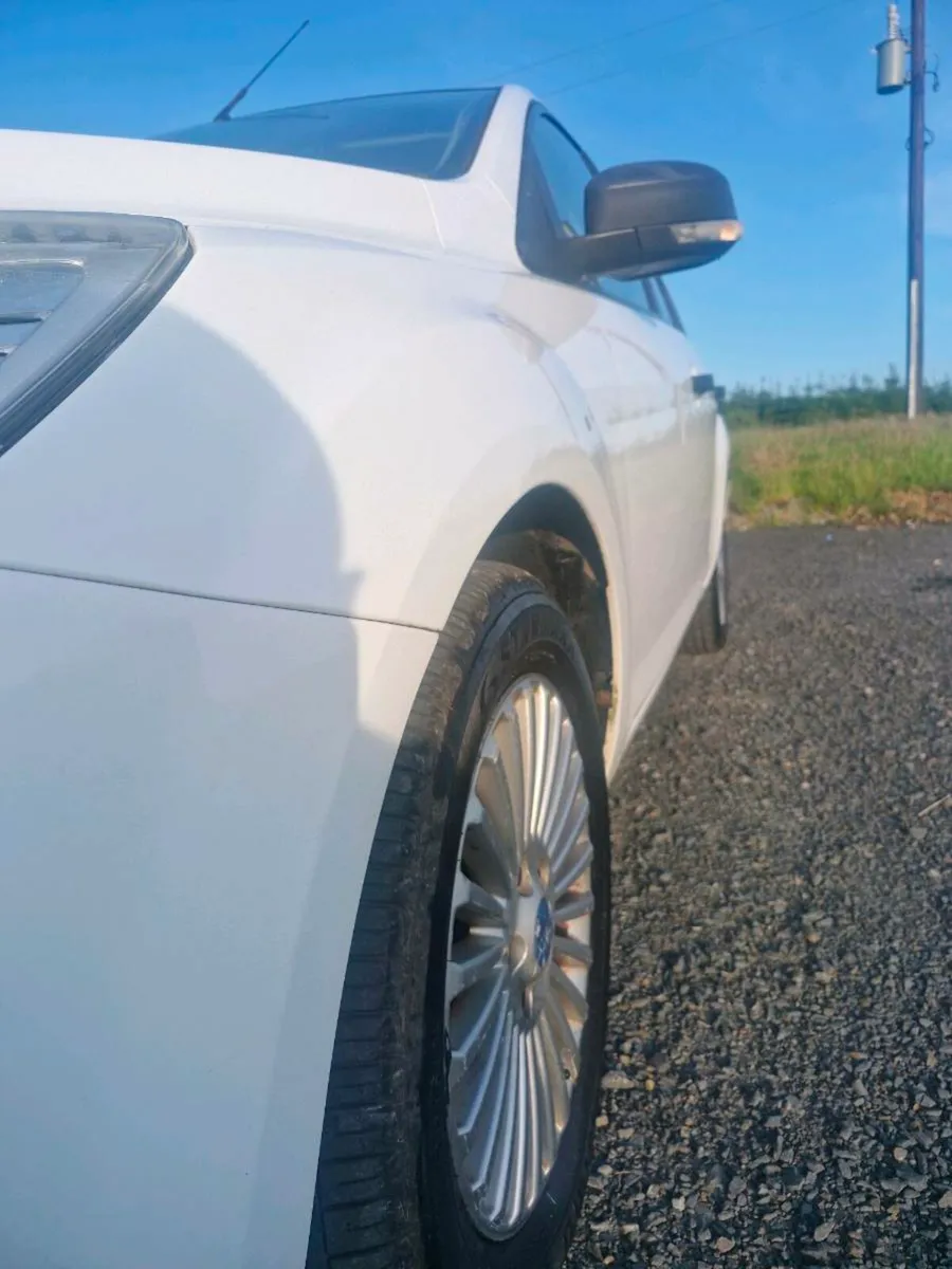 FORD FOCUS 1.6 TDCI - Image 2
