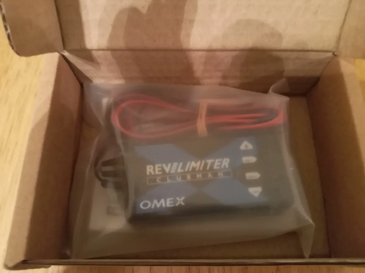 Delivery - 3 x Rev Limiter Clubman Omex OMRLC - Image 3