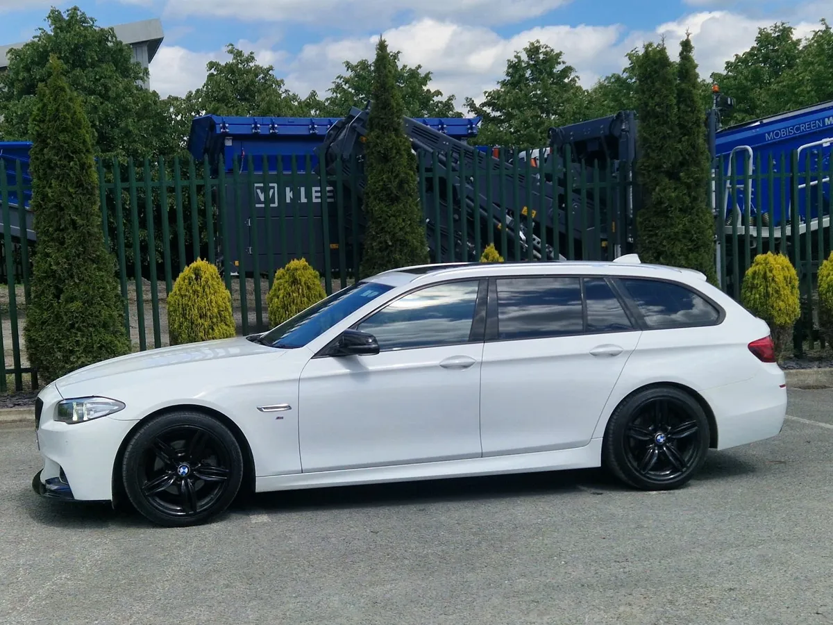 2015  BMW 520D  M-SPORT  EDITION AUTO - Image 3