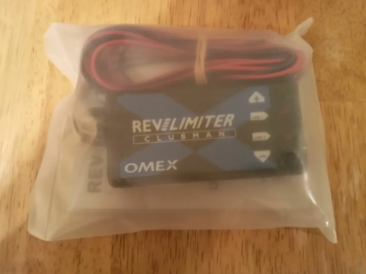 Delivery- 3 x Rev Limiter Clubman Omex OMRLC - Image 3