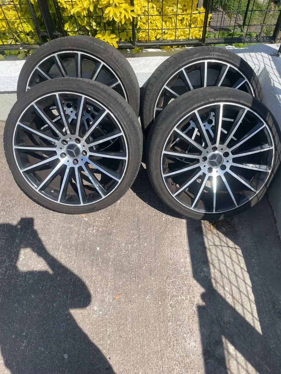 20” mercedes e220 alloys - Image 1