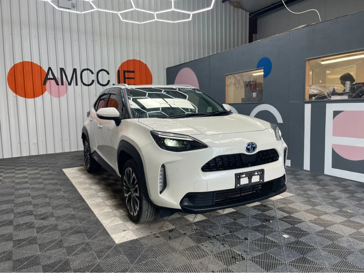 Toyota Yaris Cross 1.5 Hybrid / 87k KMs / Reverse - Image 1
