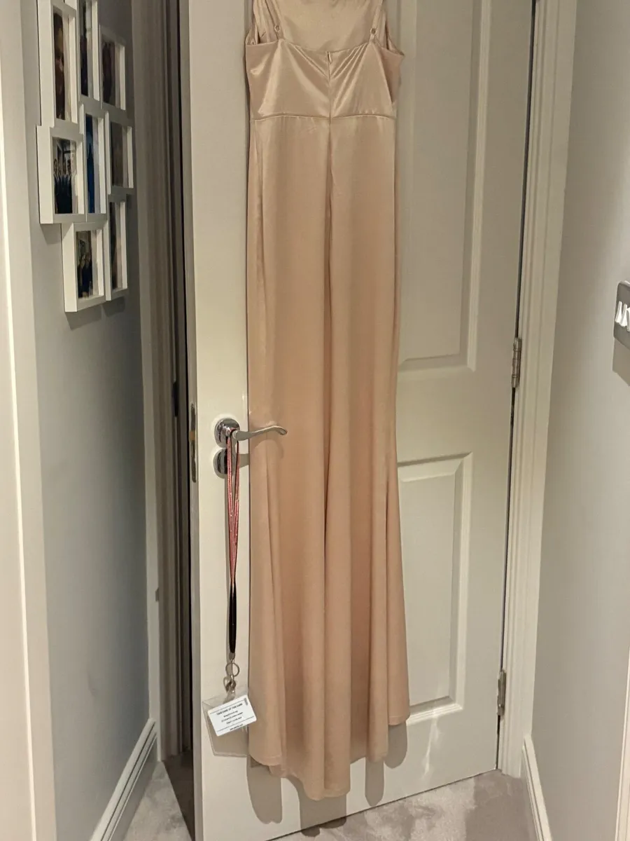 Graduation dress - Image 2