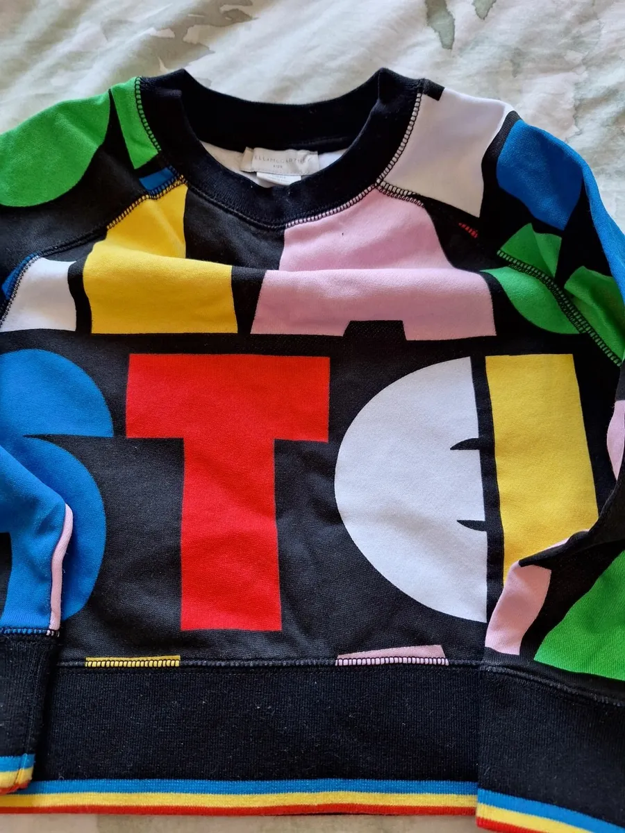 Girl's clothes - Image 1