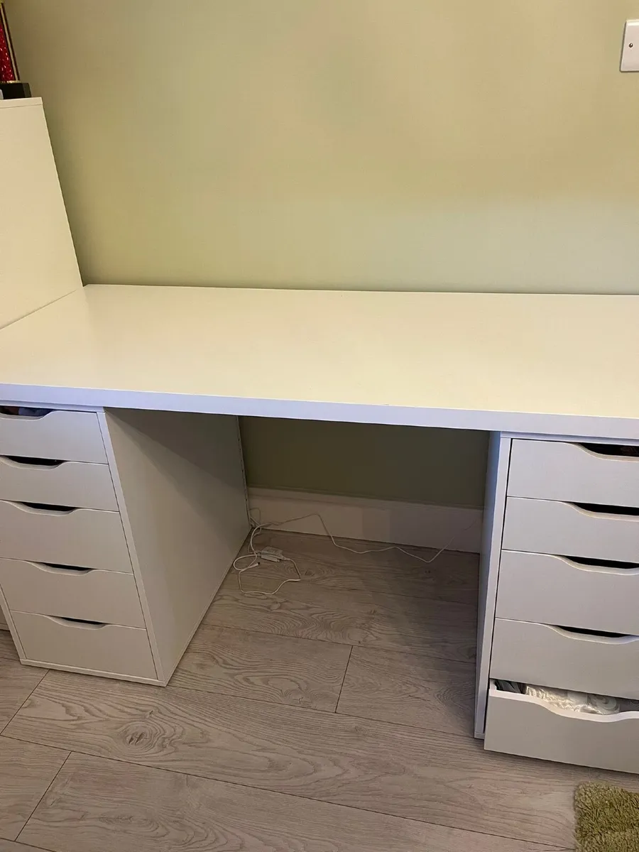 Desk - Image 1
