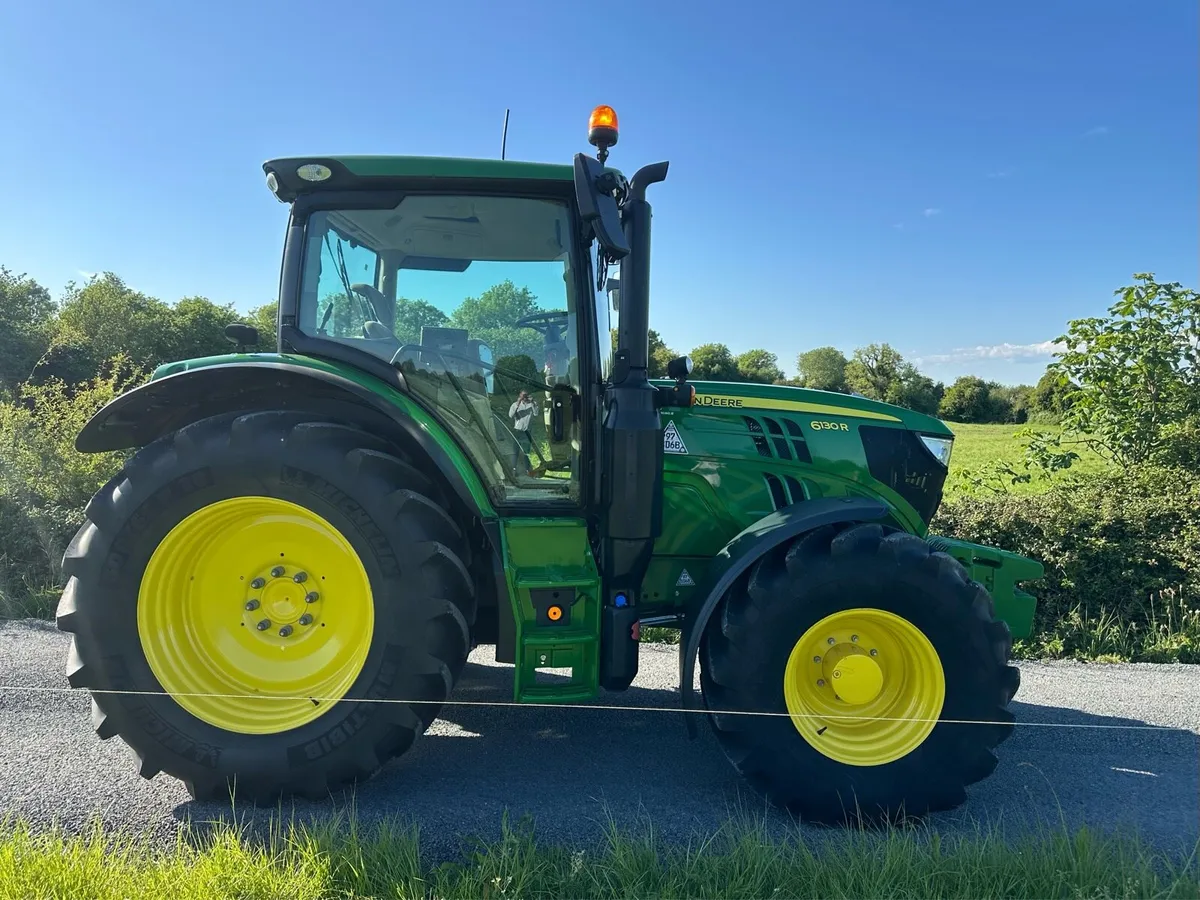 231 JOHN DEERE 6130R **862 HOURS** - Image 1