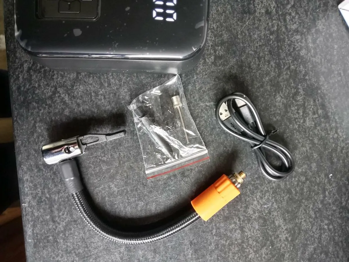 Brand new Tyre pump - Image 4