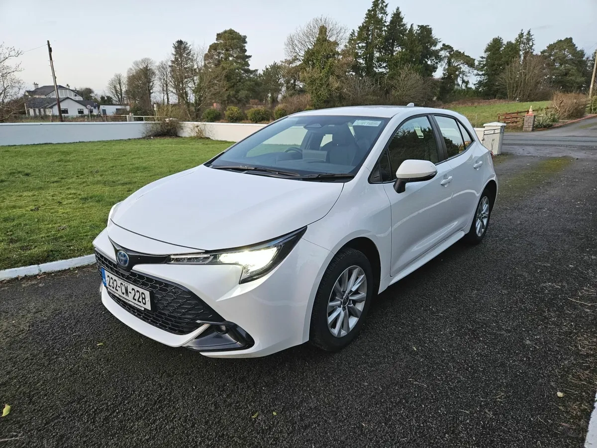 Toyota Corolla - Facelift 140 bhp - Image 2
