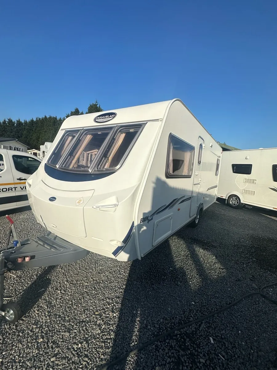 Fixed bed Caravan 4 to 5 birth - Image 1
