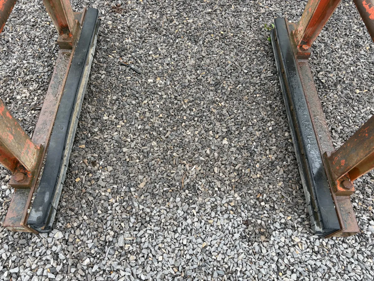 Block grabs - Image 3