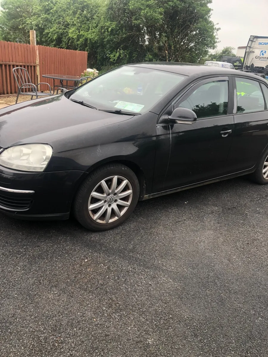 Volkswagen Jetta 2008 - Image 2