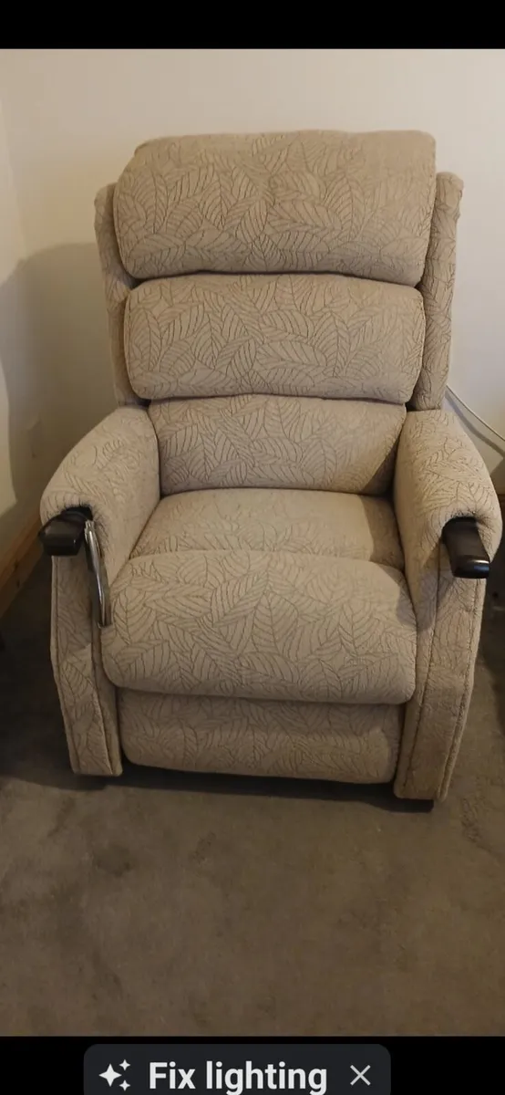 Electric Arm Chair - Image 1