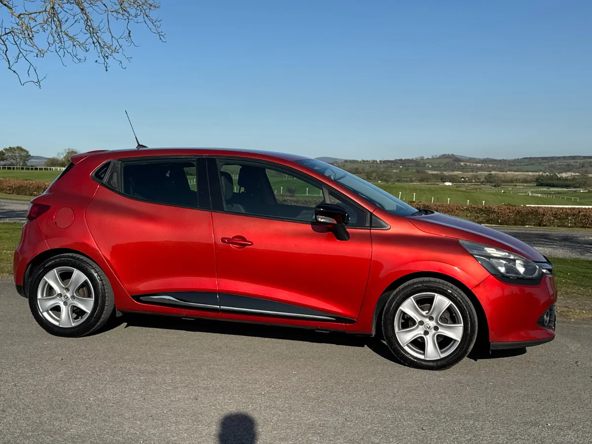 Renault Clio 2014 Dynamique + 1.2 - Image 2