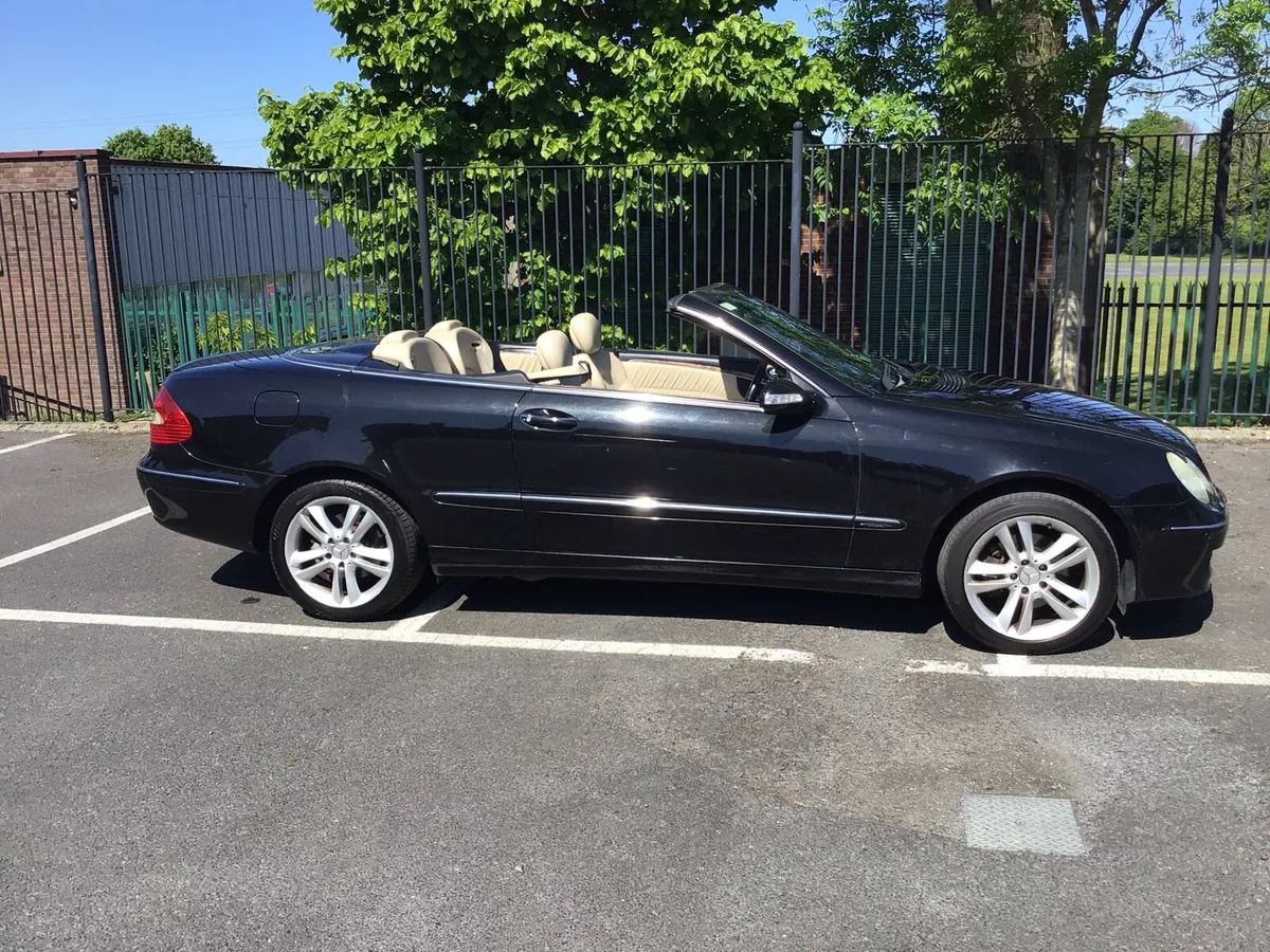 MERCEDES CLK CONVERTIBLE/ AVANTGARDE/ NEW NCT/ FSH - Image 1