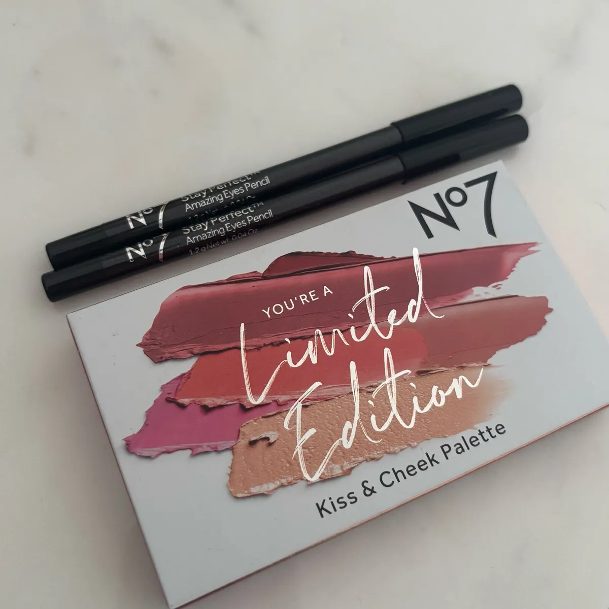 Brand New No.7 Makeup - Image 4