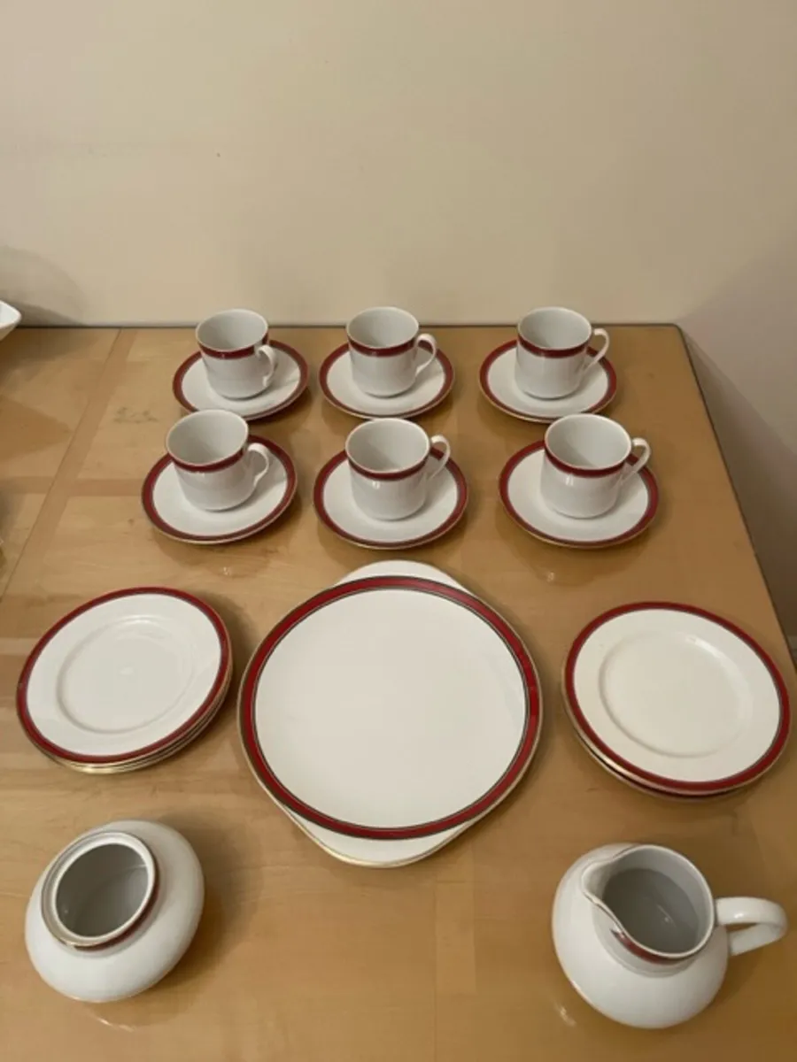 Royal Doulton Set - "Ribbon Collection" - Image 1