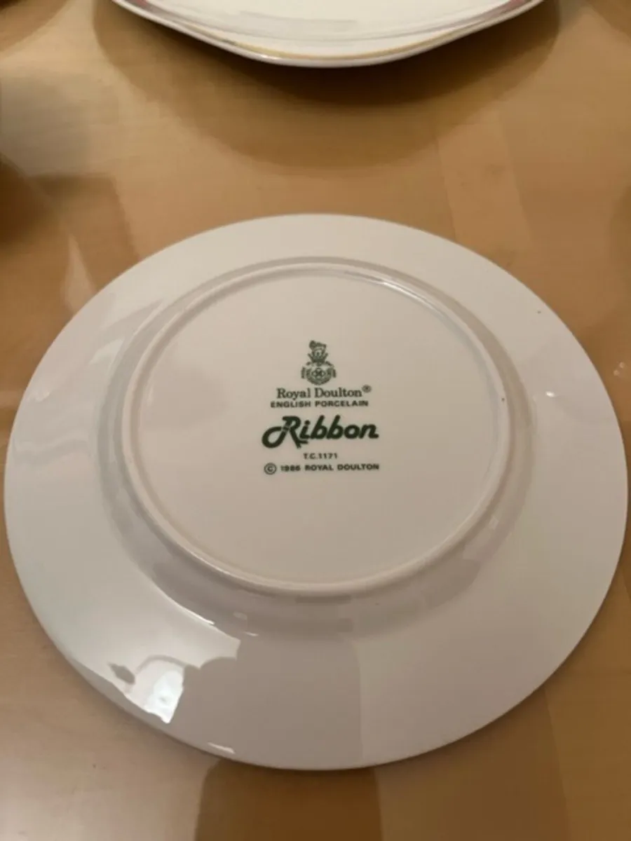 Royal Doulton Set - "Ribbon Collection" - Image 2